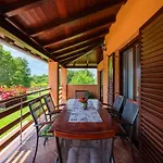 Hacienda Rosemary