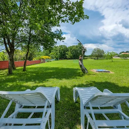 Hacienda Rosemary * Muntić