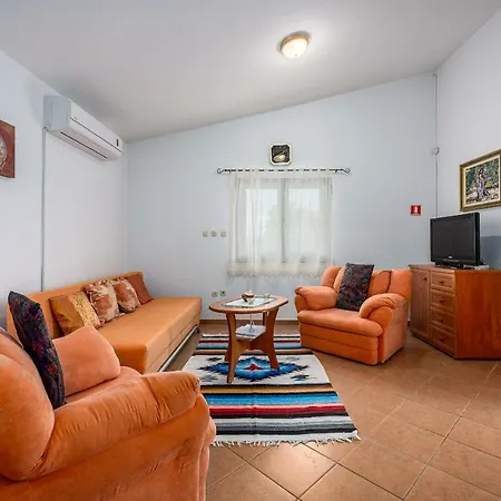 Hacienda Rosemary * Muntić