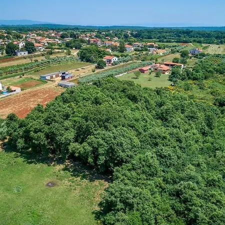 Hacienda Rosemary 別荘 Muntić