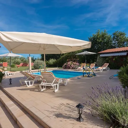 Holiday home Hacienda Rosemary *