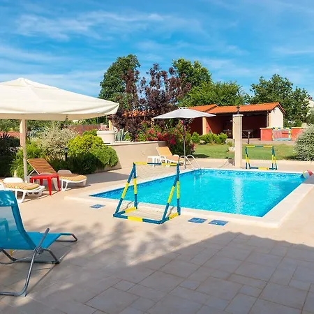 Holiday home Hacienda Rosemary *