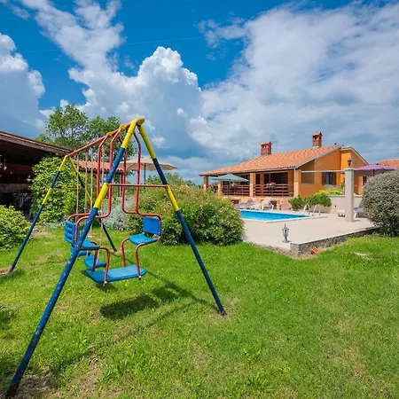 Hacienda Rosemary