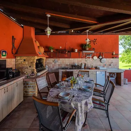 Hacienda Rosemary Holiday home